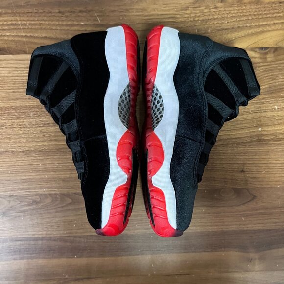 Jordan 11 Retro Bred Velvet DB5457-061 Women's 6.5 Luxury Basketball Sneakers - Picture 9 of 12